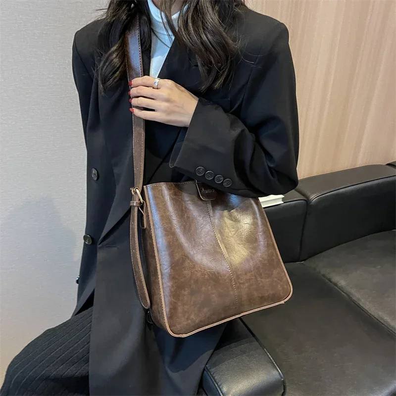 Retro Shoulder Tote Bag Set For Women 2024 Wide Strap Soft PU Leather Crossbody Bags With Small Purse Large Capacity Bucket bag