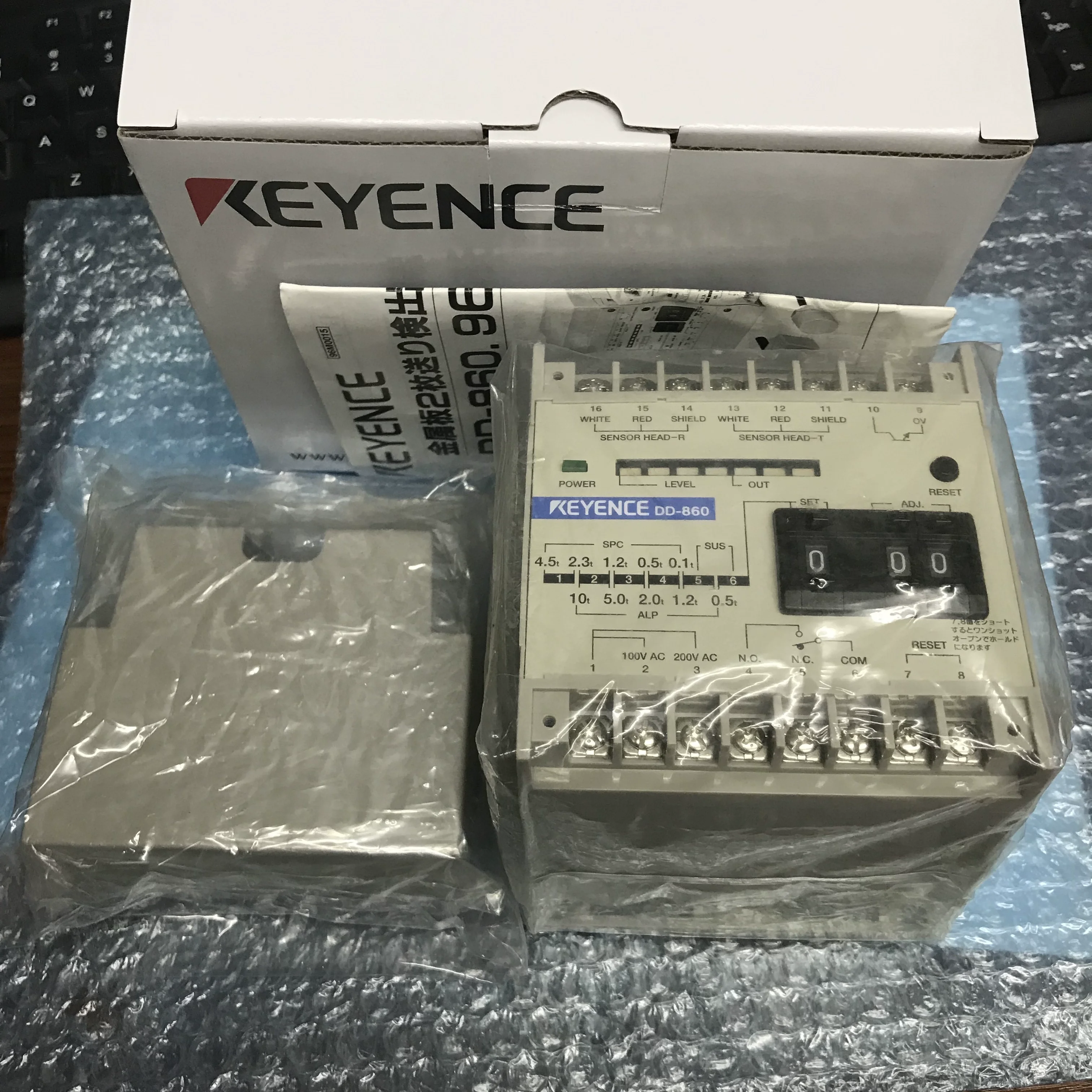 New Keyence DD-860 PLC programmer Expansion Module DD-960