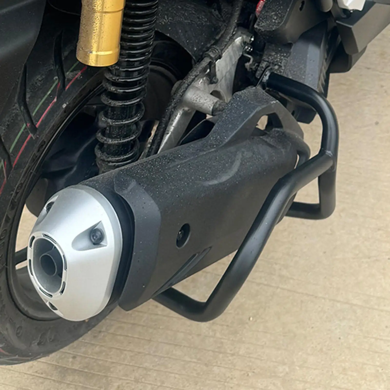 

Heavy Duty Motorcycle Rear Luggage Rack Aluminum Alloy Easy Install for Adventure Touring Luggage Storage