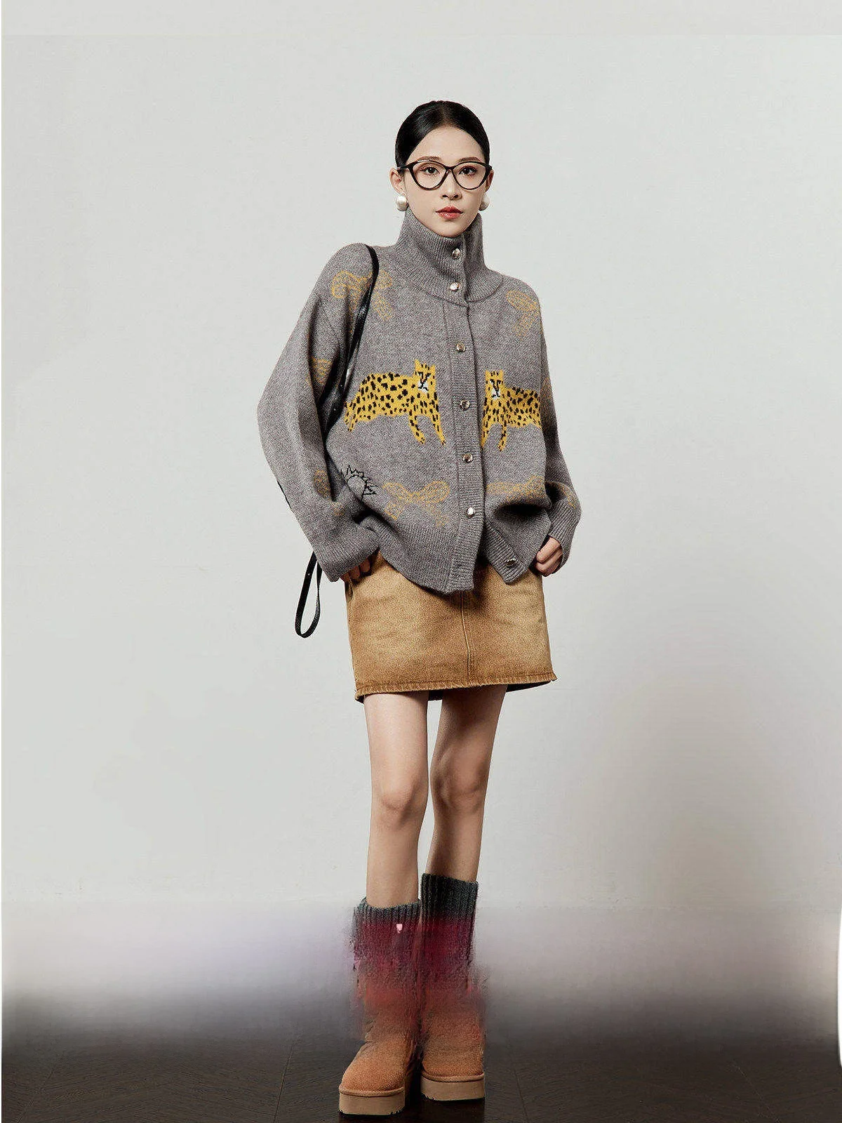 

Вязаный кардиган для женщин, свободный крой, повседневный стиль, весенняя новинка, с двойным леопардовым принтом, с высоким воротником