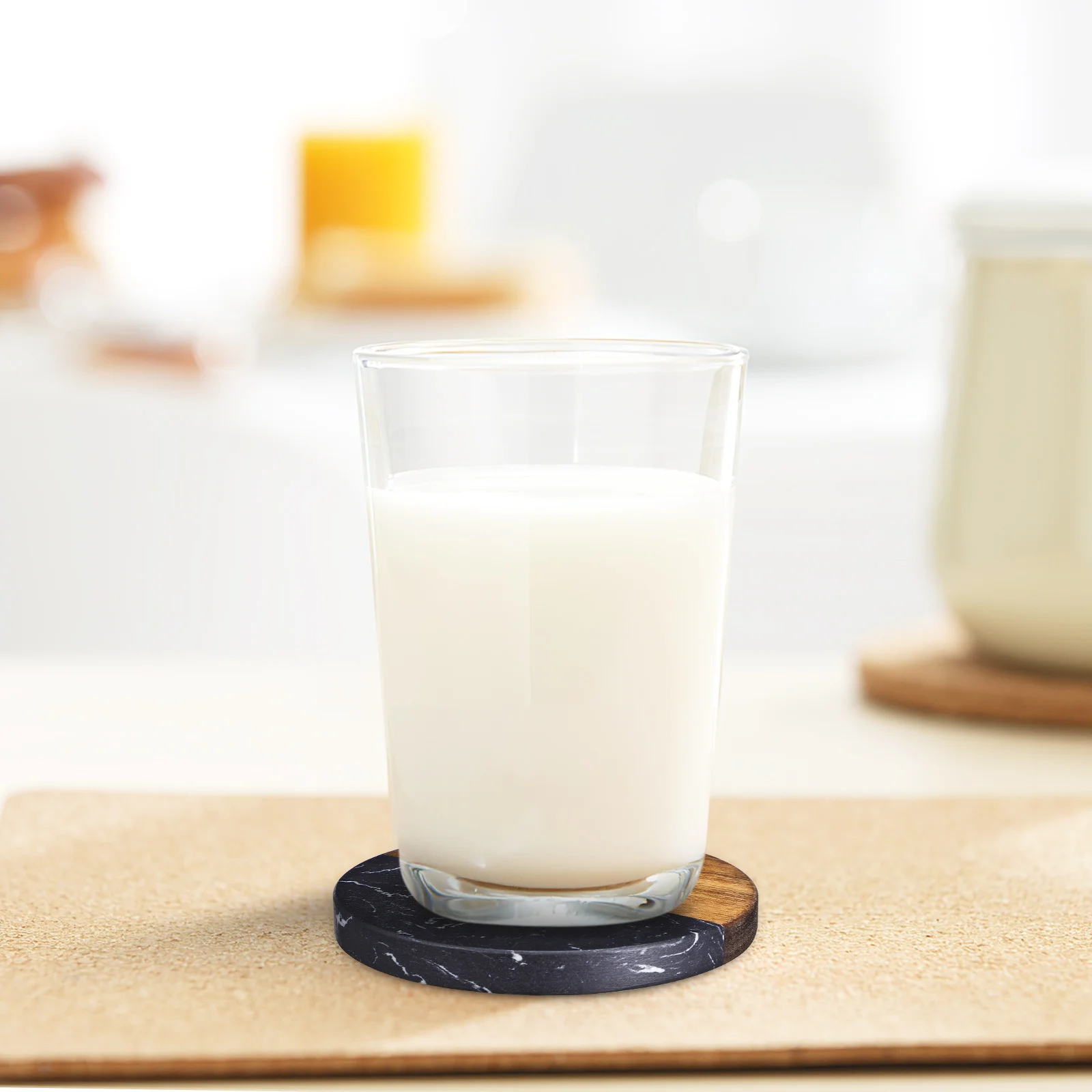 

4pcs Resin Coasters Set Half Wood Half Marble Round Drink Coasters For Home Tabletop Protection Heat Insulation Non-Slip Modern