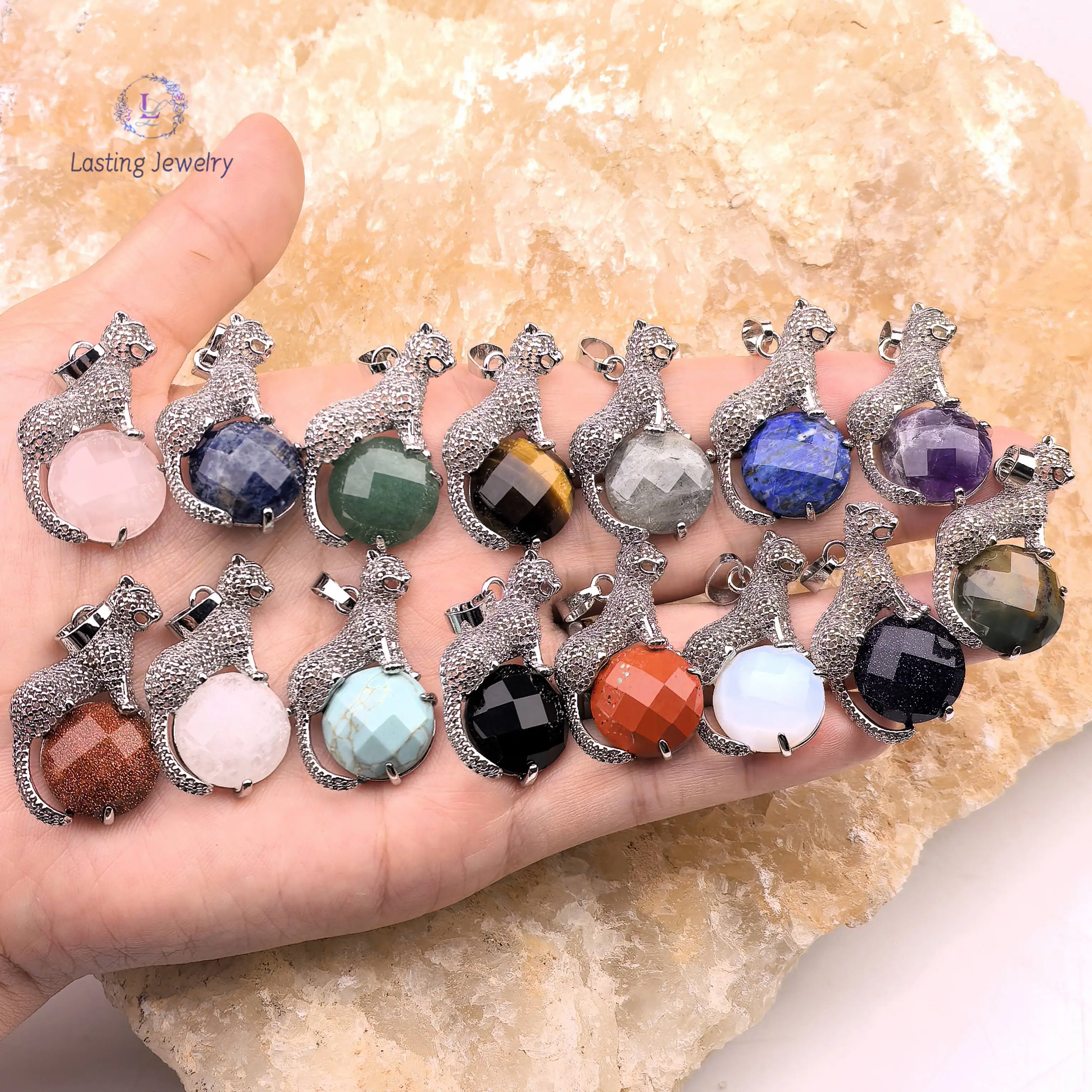 

Reiki Quartz Gemstone Leopard Pendants Faceted Round Cabochon Tiger Animals Charms Labradorite Opal For Necklace Jewelry Making