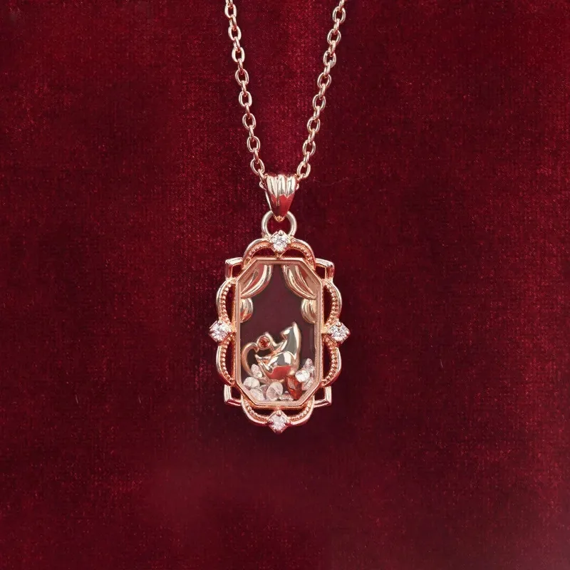 

Ожерелье с тематикой дня рождения «Любовь и продюсер» Li Z Fisk — это метафор для игры «Жизнь-длинная B Girl».