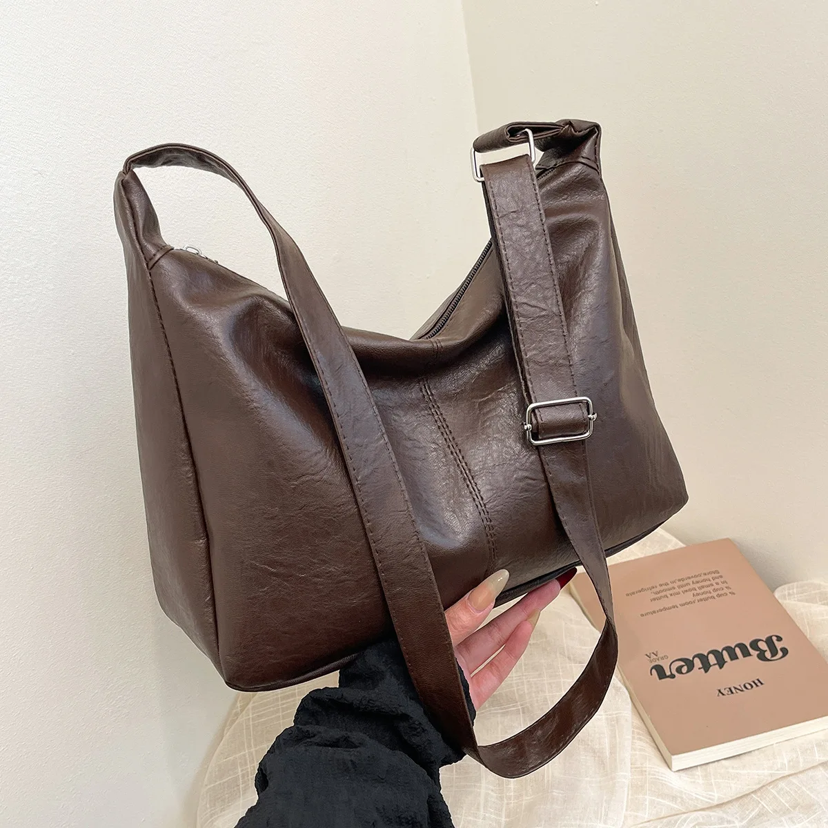 

Сумка через плечо из искусственной кожи в стиле ретро, женская модная повседневная сумка-тоут для поездок на работу, универсальная сумка через плечо большой вместимости