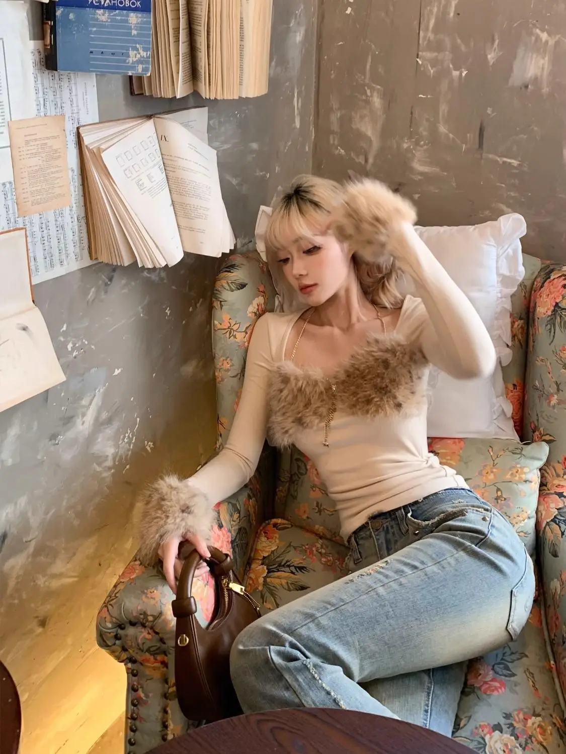 High-end onschuldige stijl Y2K Millennial Hottie luipaardprint pluche stiksel T-shirt met lange mouwen dames slanke sexy dieptepunt top