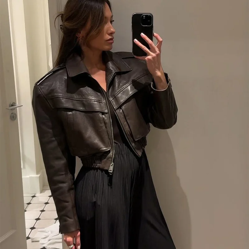 QICHE Women Cropped Faux Leather Jacket Solid Lapel Design 2026 Autumn European Fashion Short Outer Coat