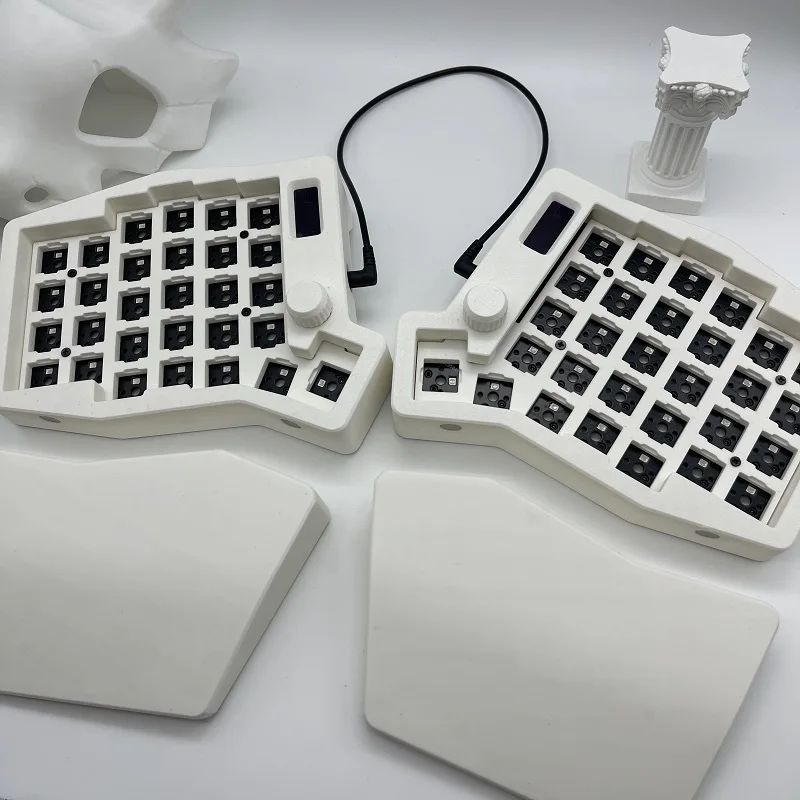 

Sofle V2 Split Keyboard Kit Wired Single Mode Hot Swap RGB Magnetic Wrist Rest VIAL OLED Screen Knob Gaming Mechanical Keyboard