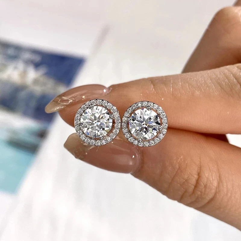 

1Pair 0.5/1/2/3 Carat Synthetic Moissanite Earrings 925 Sterling Silvery Earrings Simple Men's Stud Earrings.