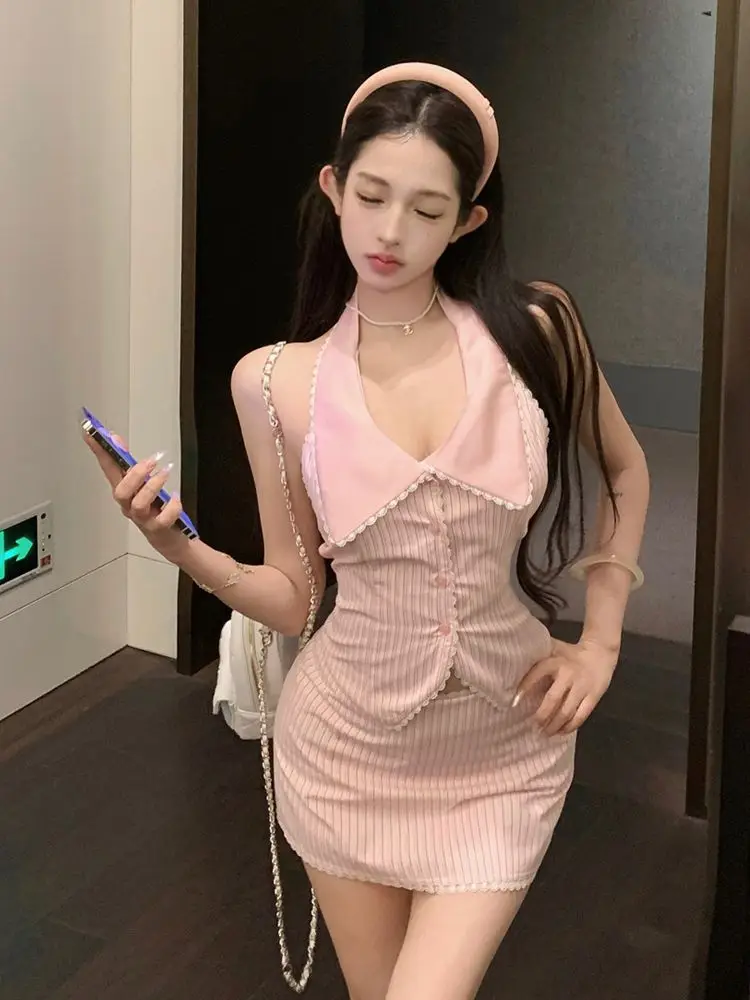 

Spicy girl striped lapel hanging neck sleeveless single breasted lace top+sweet hip hugging short skirt fashion two piece set