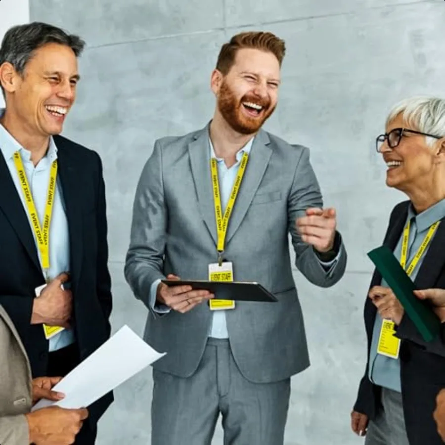 25 conjunto de cordão amarelo para funcionários de eventos, com suporte de cartão de plástico e cordão de evento identificado para cartão de passagem, cordão amarelo separatista fo