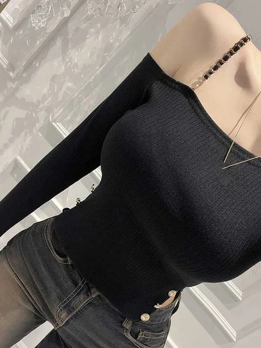 Jersey de manga larga con cuello inclinado y hombros descubiertos para mujer, Top de punto Delgado, sólido, SA4F, versión coreana, otoño e invierno, 2024