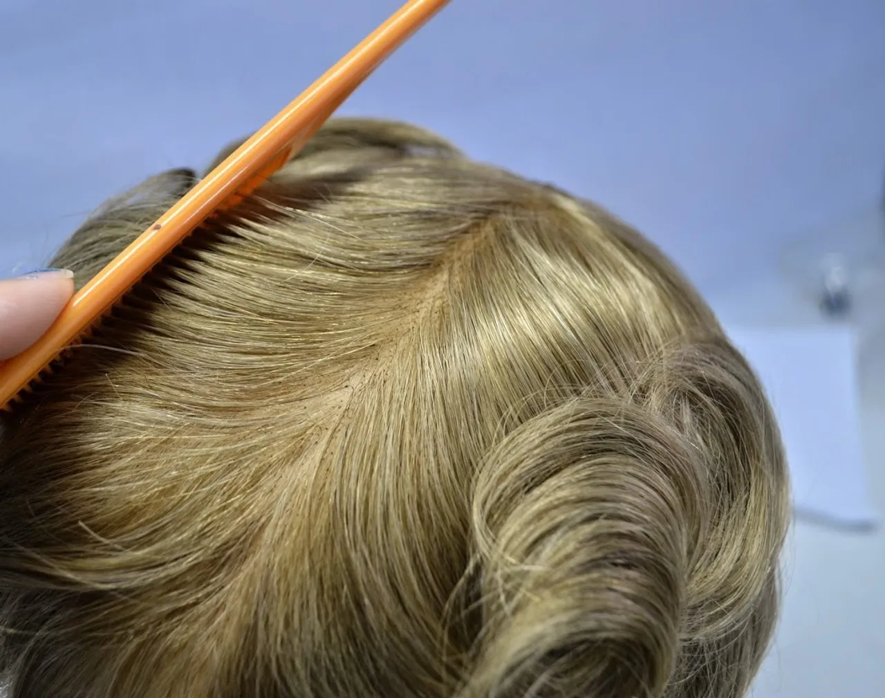 الرجال شعر مستعار دانتيل كامل شعر الإنسان غير مرئية عقدة شعري طبيعي السويسري الدانتيل الجبهة أنظمة استبدال الشعر المستعار التبييض عقدة شعر مستعار الذكور