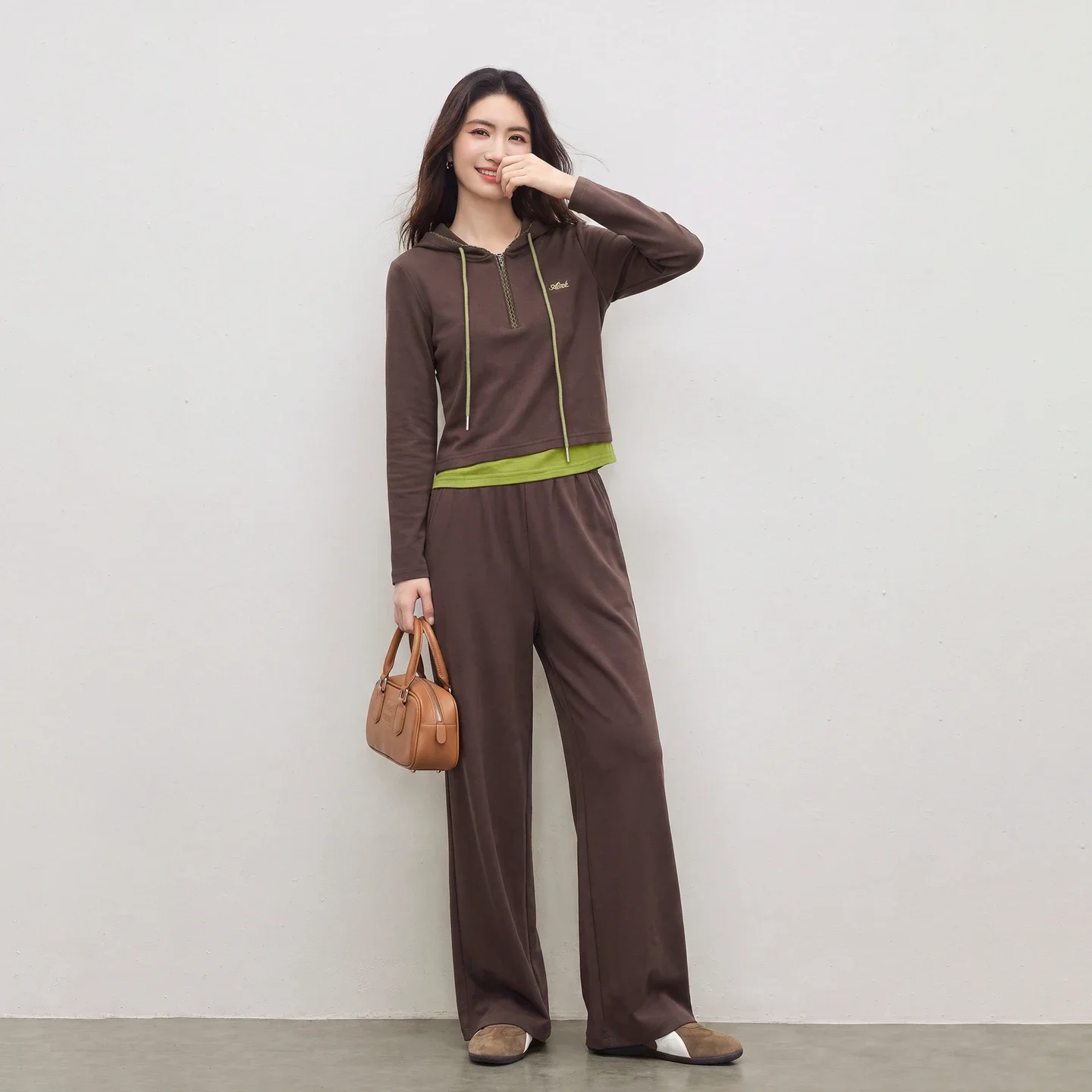 SENTUBILA Women's Tracksuit 2 Piece Matching Set 2026 Autumn Spring Casual Sporty Outfit Long Sleeve Tops Sweatpants W63ZC8318
