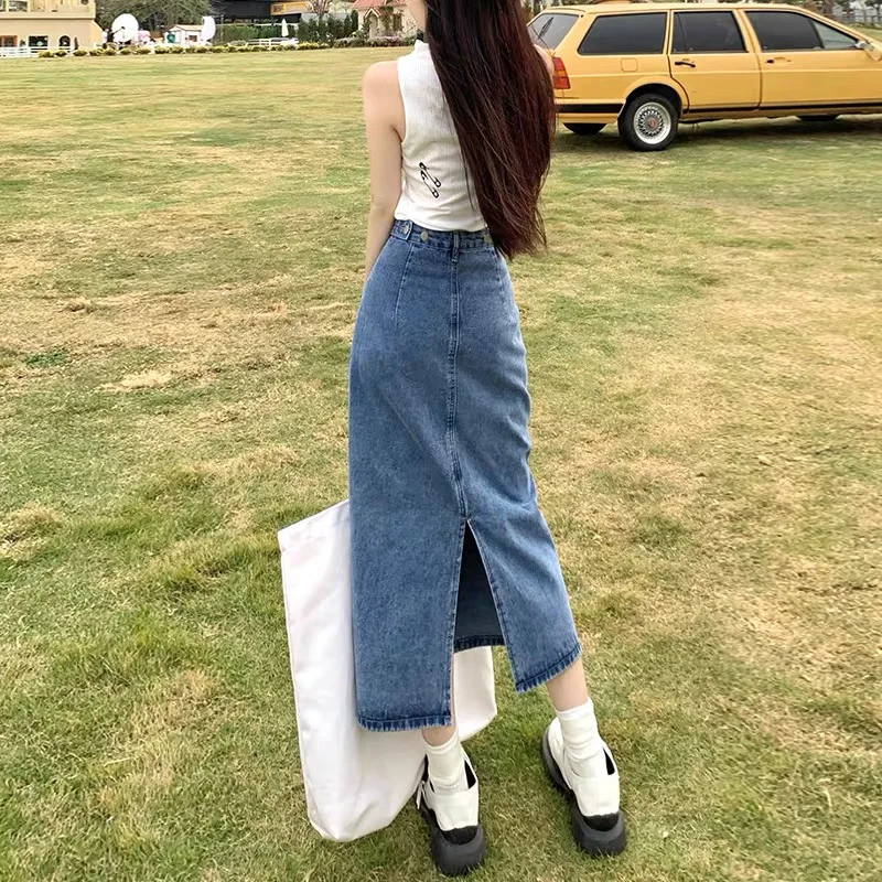 Slim Fit Mid-Length A-Line Denim Skirt for Women Casual Versatile High Waist Straight Cut Hip Concealing Black Premium Feeling