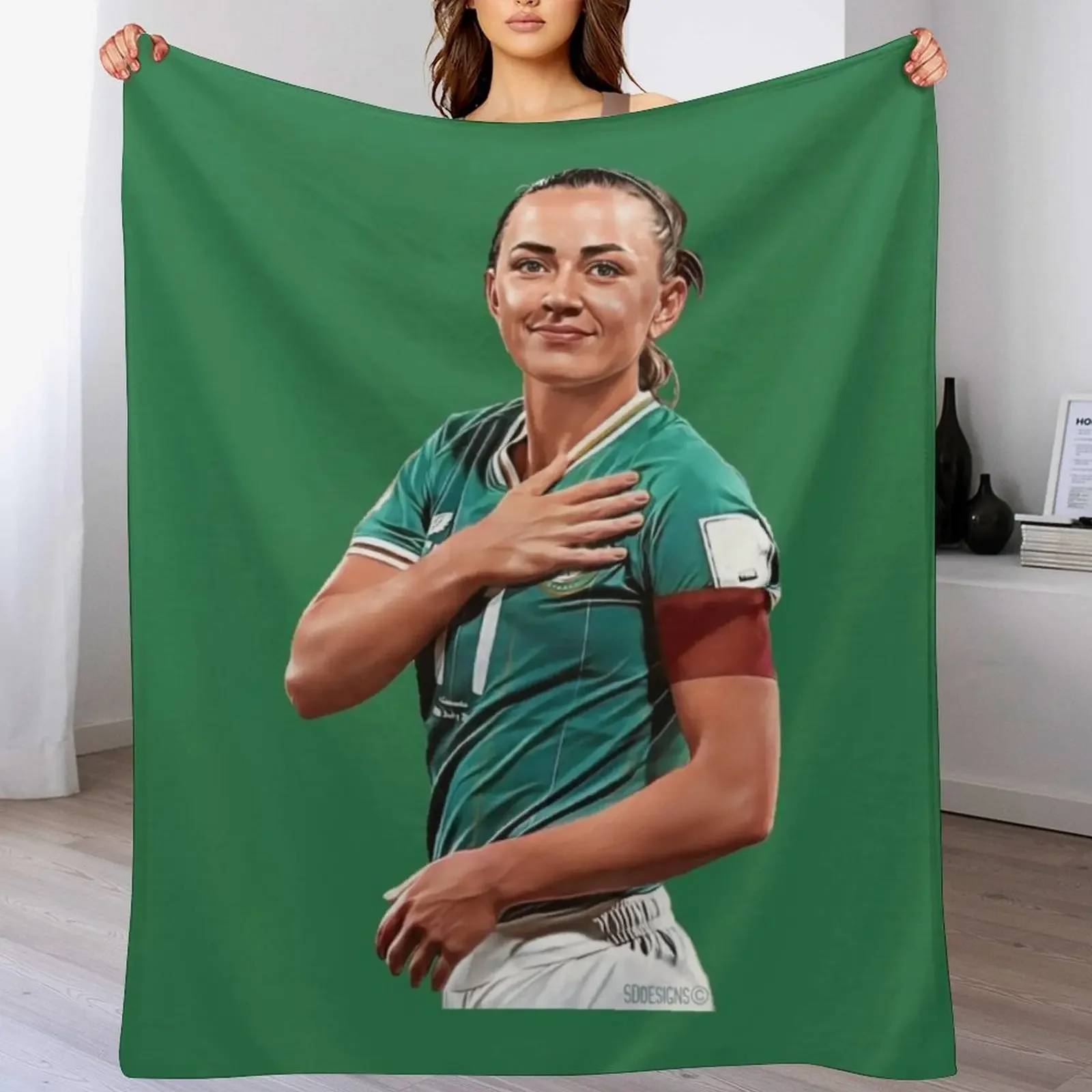 

Ireland’s Captain Katie McCabe Throw Blanket Warm Cozy Throw Blanket for Living Room Couch