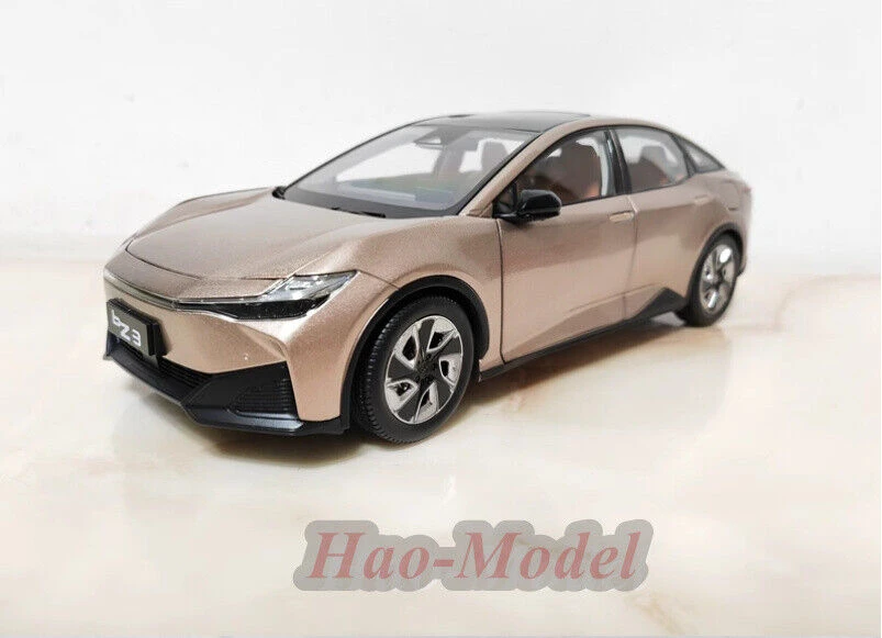 

Модель литая автомобиля для FAW Toyota bZ3 e-TNGA 1/18, детские игрушки из сплава, подарки на день рождения для мальчиков, хобби, демонстрационные коллекционные украшения, 2023