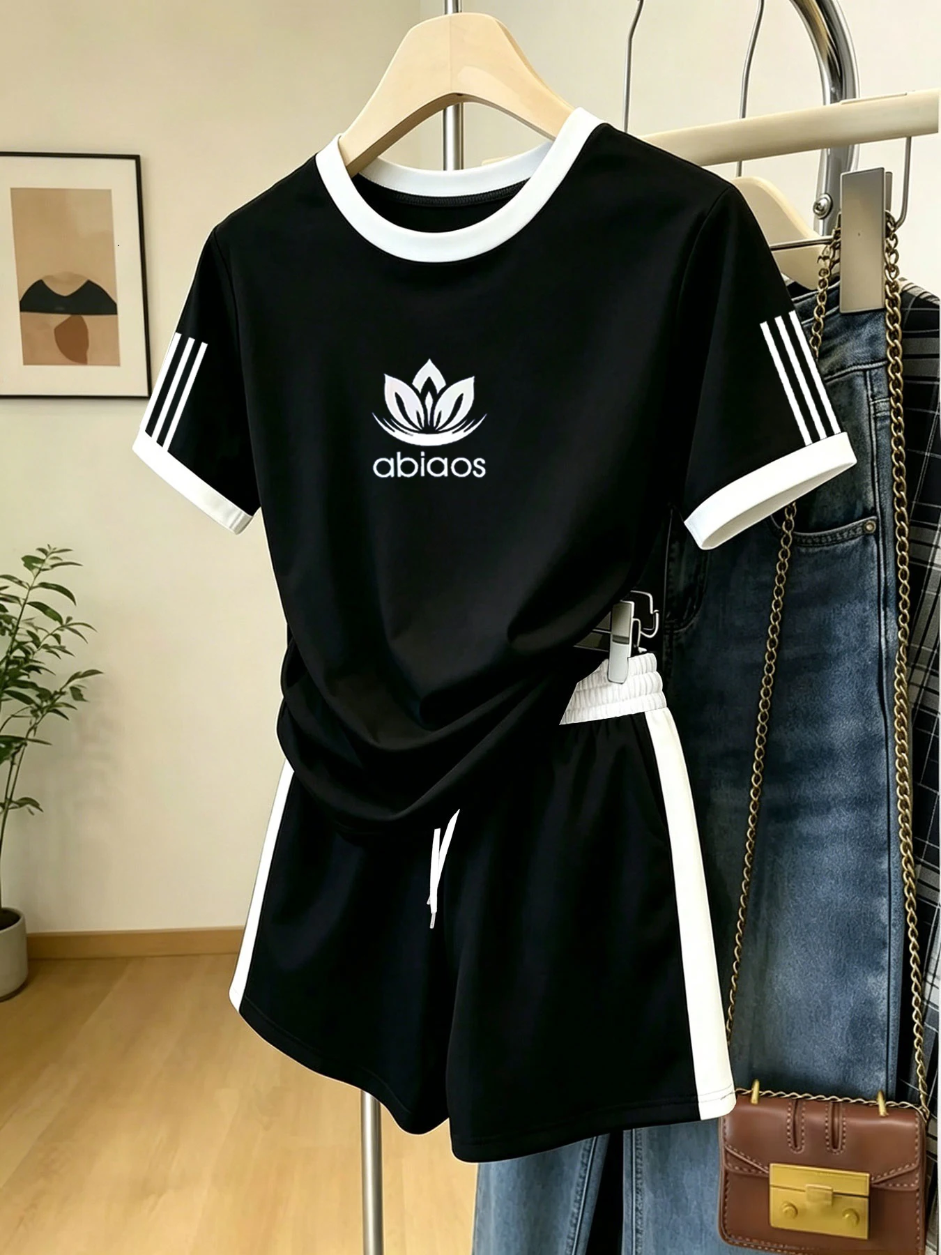 

Summer Lightweight Breathable Artistic Casual Set Abiaos Lotus Print Short-Sleeve Shorts Three-Stripe Design Gentle and Age-Reducing Two-Piece Set