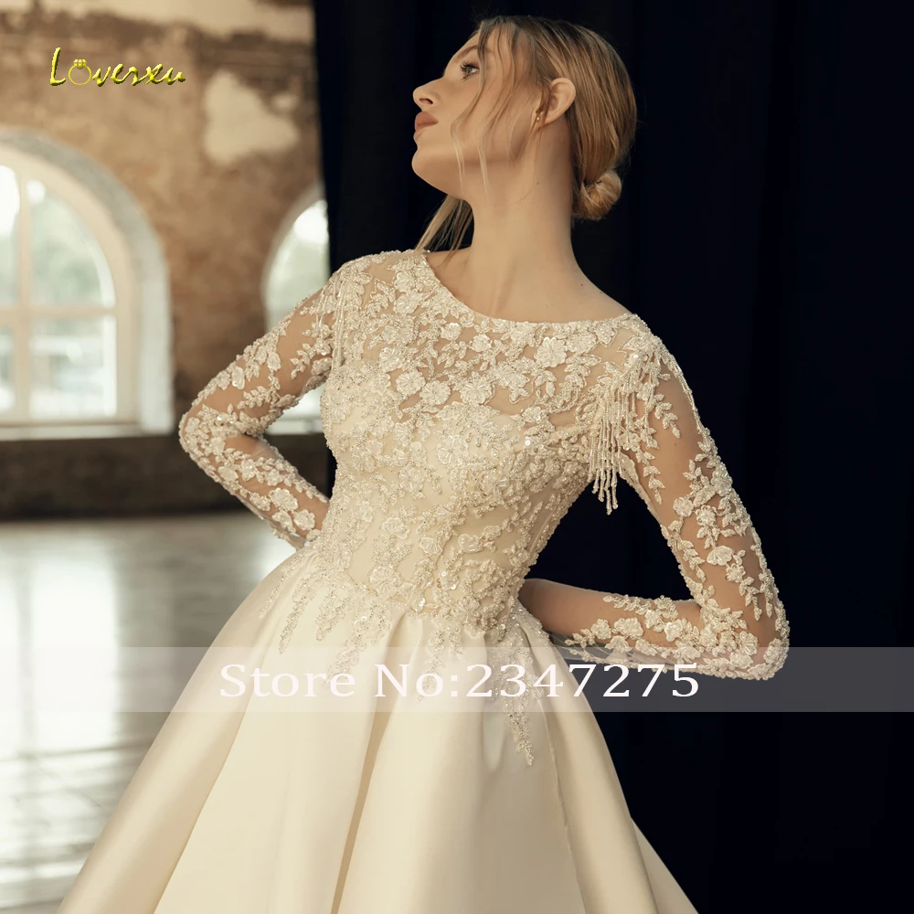 Loverxu-line eleganckie suknie ślubne 2023 dekolt w łódkę z długim rękawem Vestido De Novia koronkowe zroszony matowy satynowy elegancki szata De Mariee