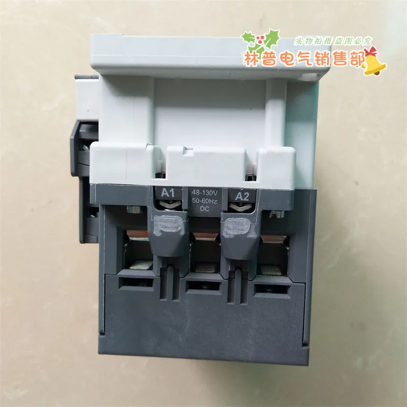 2025 الأصلي الأصلي ABB التيار المتناوب والتيار المستمر قواطع AF50 AF63 AF75-30-11 24 فولت 100-250 فولت في المخزون