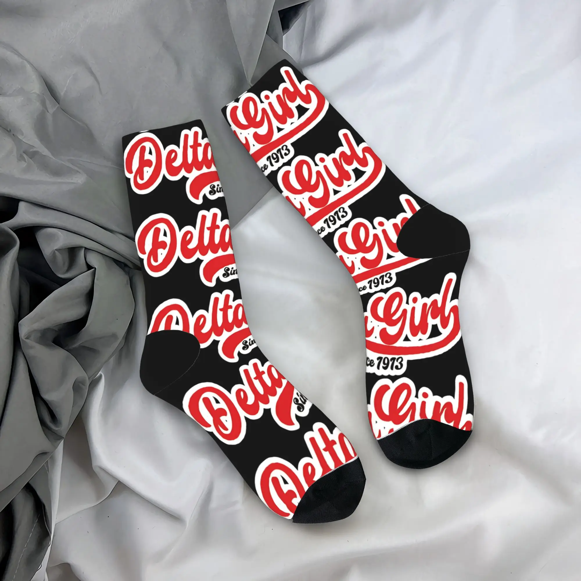 

Delta Sigma Theta Since 1913 Socks Retro Stockings Autumn Non Skid Men Socks Warm Soft Pattern Outdoor Sports Socks