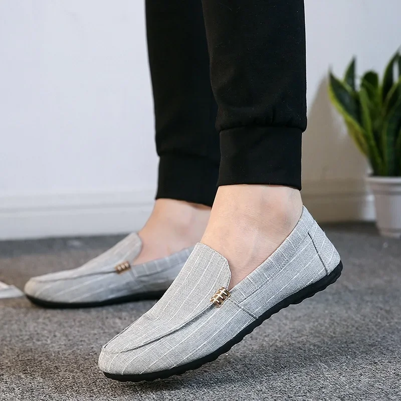 Spring Summer Men\'s Loafers Comfortable Flat Casual Shoes Men Breathable Slip-On Soft Leather Driving Shoes Moccasins