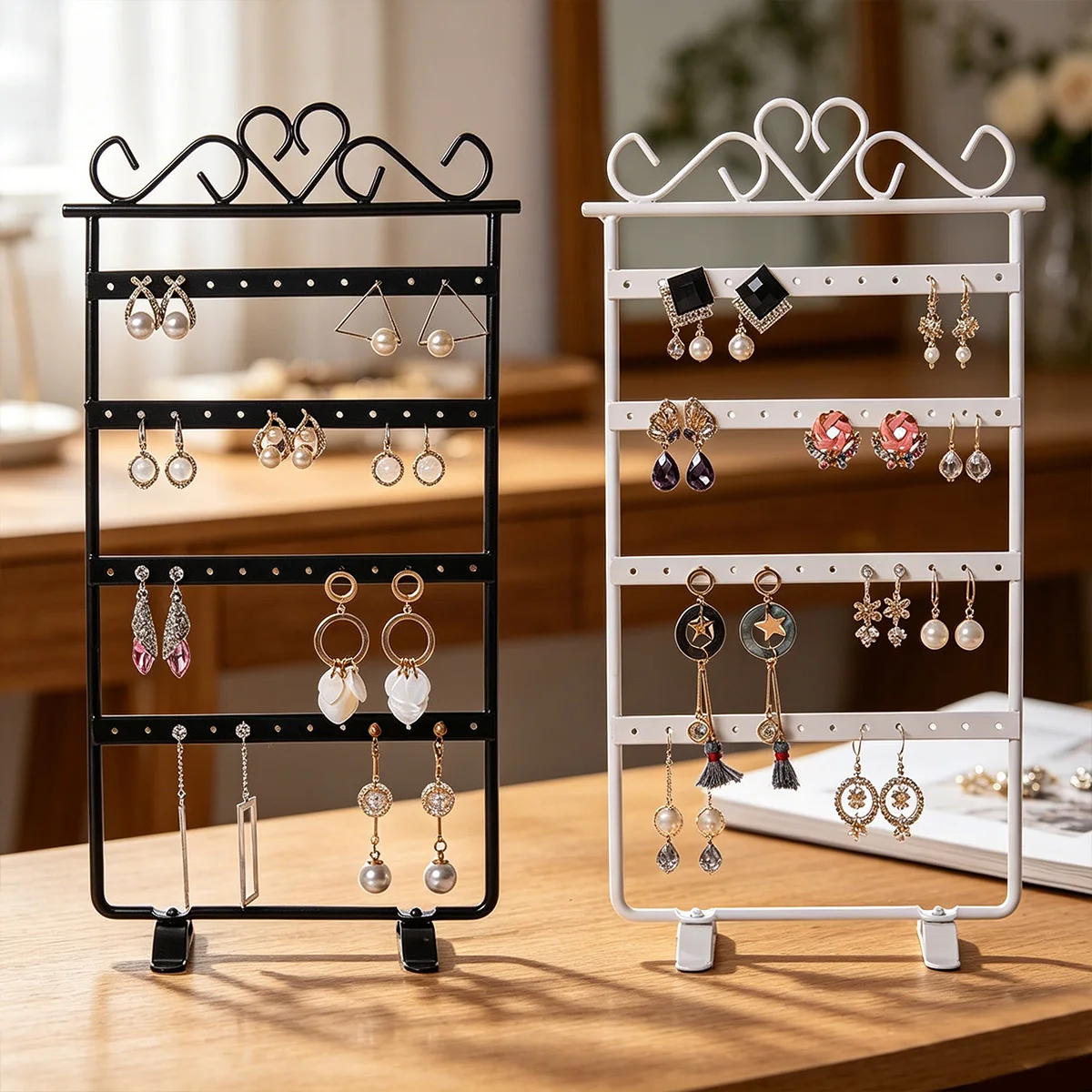 Decorative Heart Frame Earrings Display Rack, Metal Jewelry Holder Stand for Earrings Storage and Retail Showcase