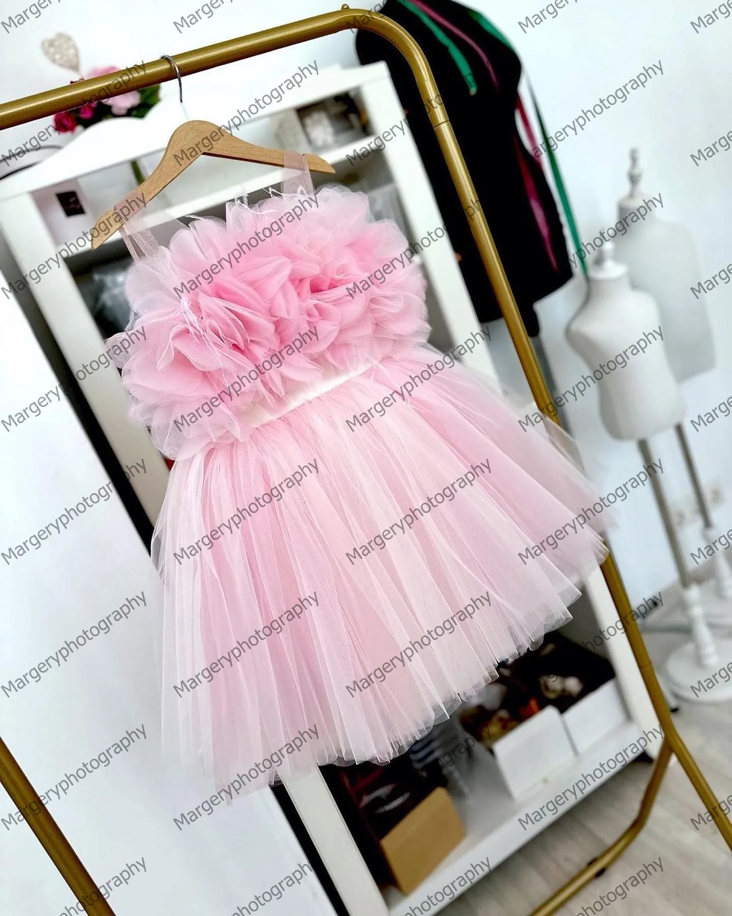 Chic Handmade Floral Tutu Pageant Dress For Kids Cute Flowers Mesh Puffy Flower Girl Dresses Tulle Kid Brithday Party Gowns