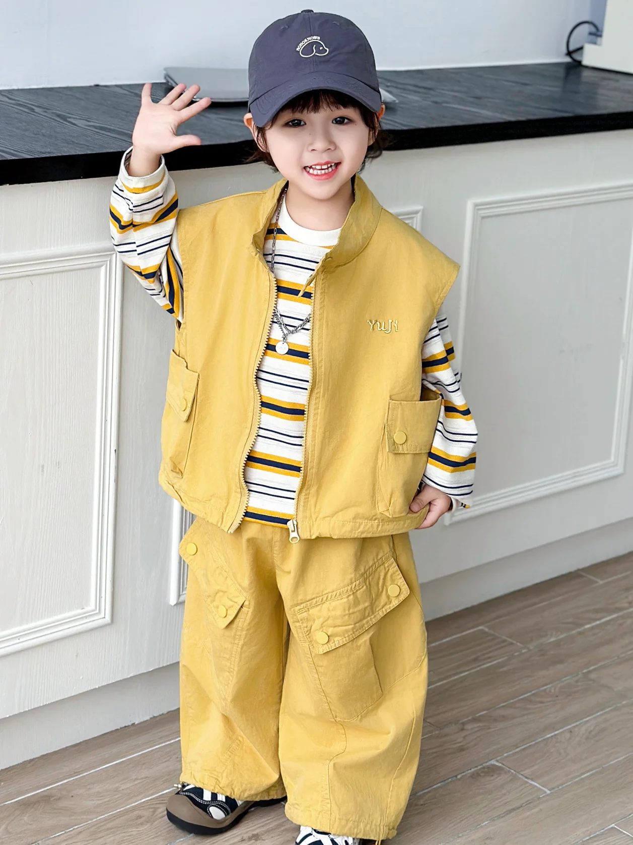 conjunto-de-tres-piezas-de-chaleco-de-algodon-a-la-moda-para-ninos-pequenos-ropa-de-bebe-estilo-coreano-atuendo-infantil-de