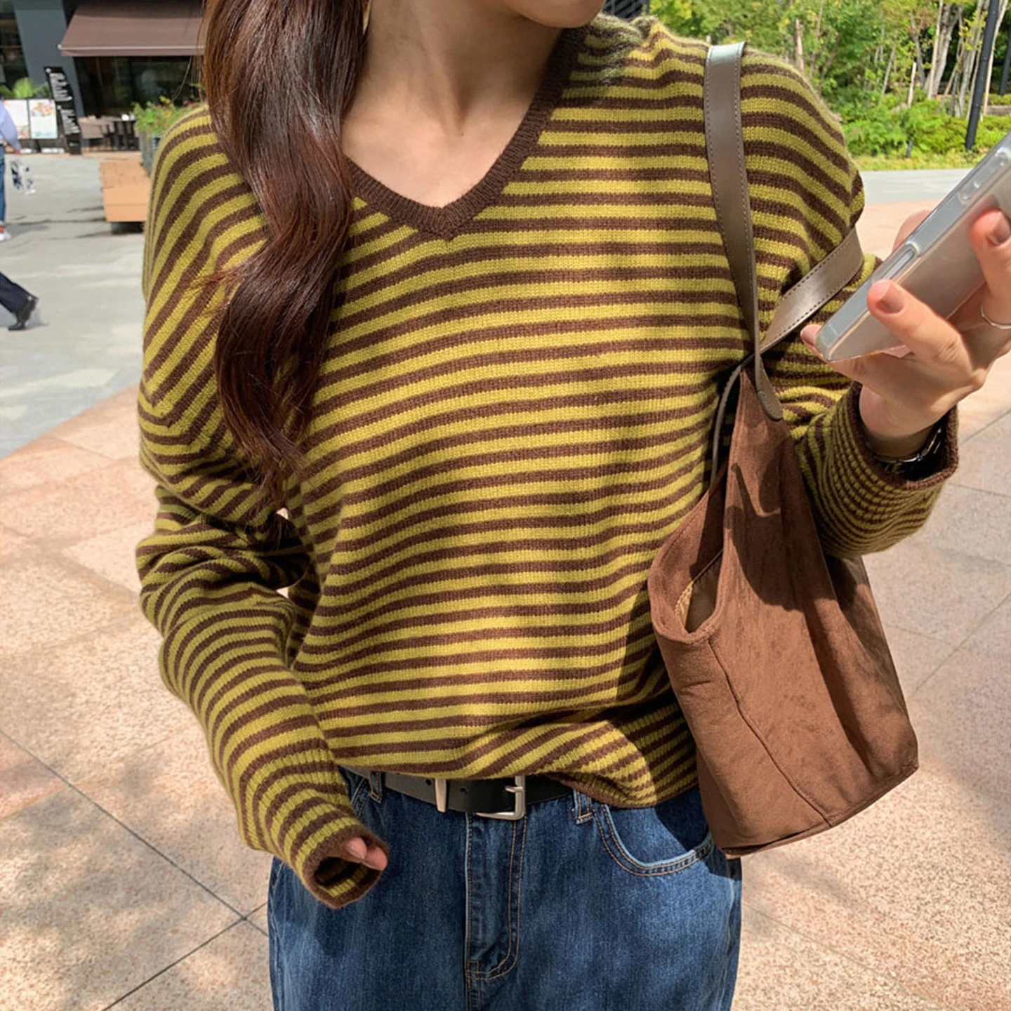 

Женский вязаный свитер в полоску с v-образным вырезом, осенний новый Sle Lazy Aosphere Color Blo, топ с капюшоном, повседневная модная женская одежда