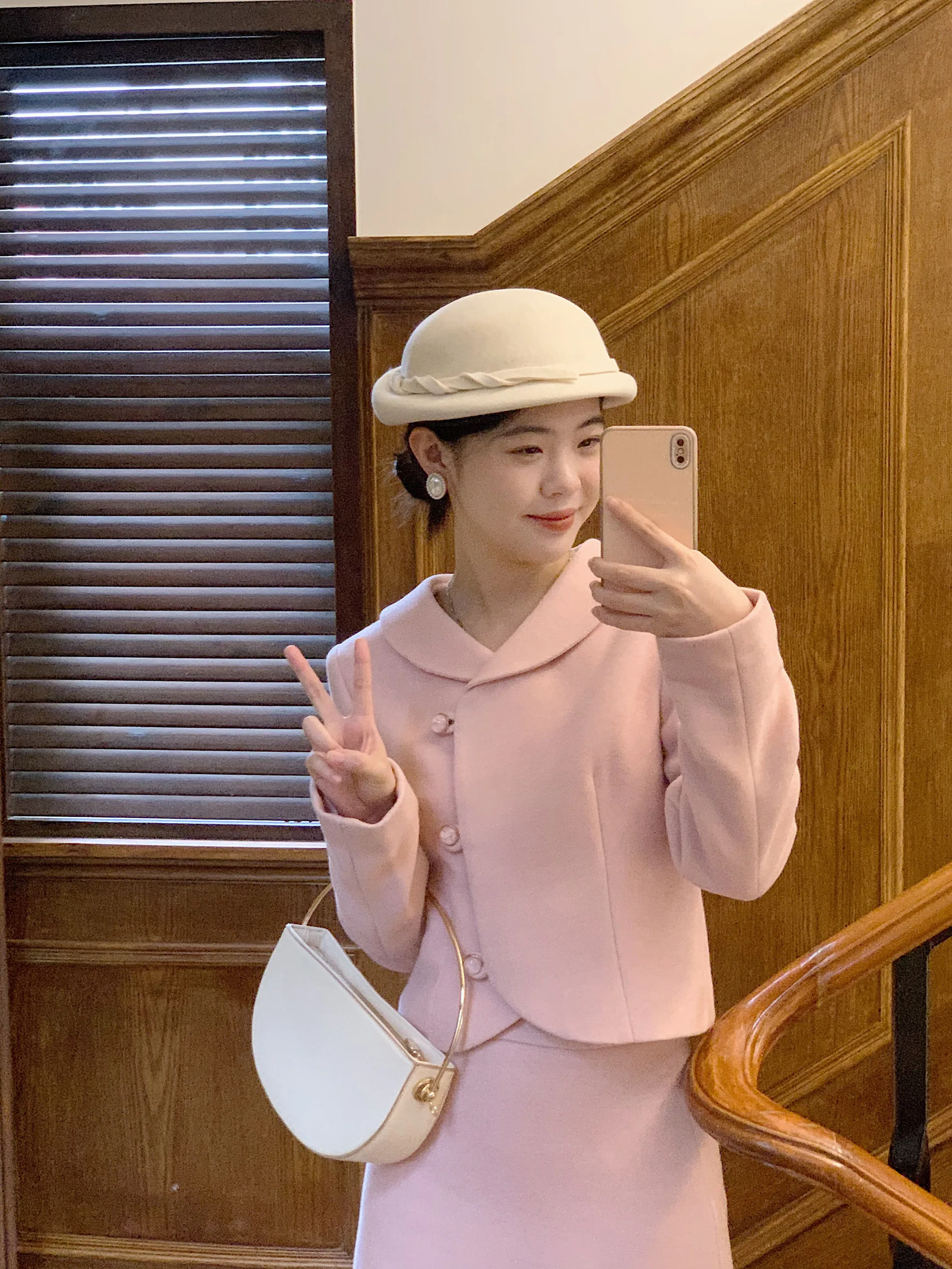 

Artistic Pink Two-Piece Set for Rich Young Women Elegant Lady Fashionable Korean Style Polyester Fabric Princess Style