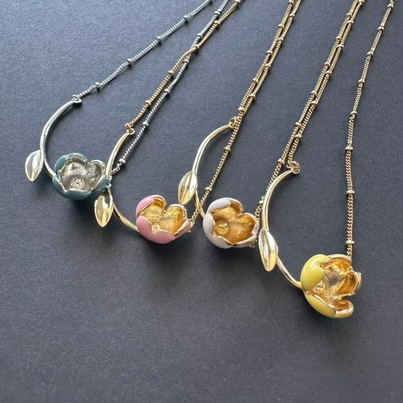 VKVVA Fresh Sweet Valley Lily Pendant Necklace, Enamel Bell Orchid Bud Single Stem Floral Clavicle Chain for Women Jewelry Gift