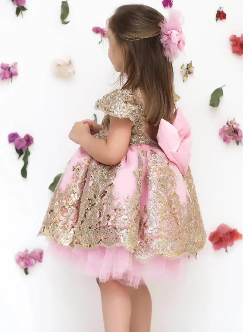 Rosa Satin Blumen mädchen Kleid für Hochzeit Gold Spitze O-Ausschnitt Tüll geschwollen mit Bogen Kinder Weihnachten Geburtstags feier Festzug Ballkleid