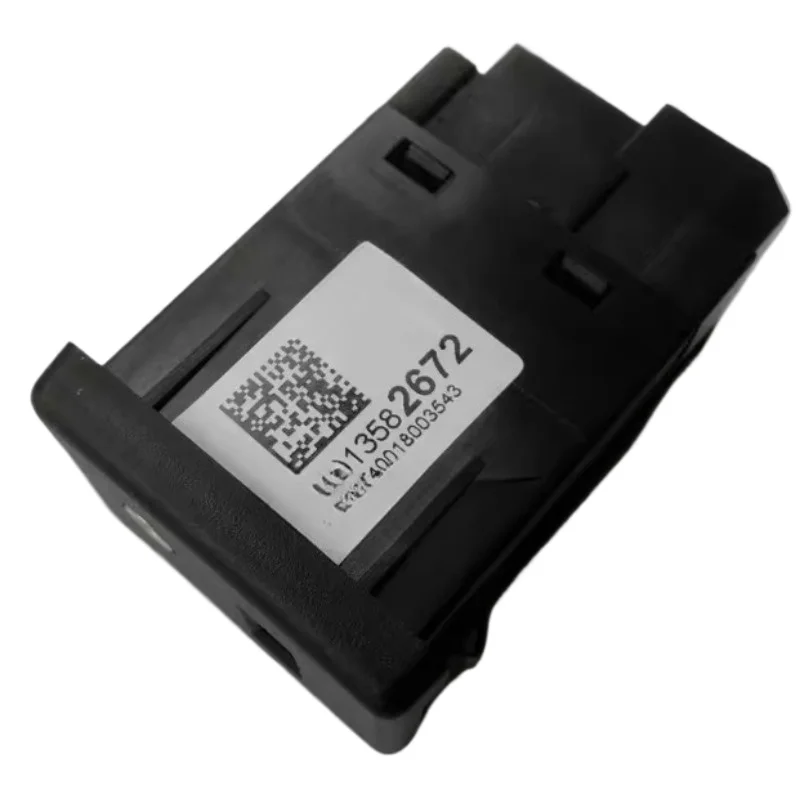 

13582672 Audio Player USB Port Auxiliary Input Storage Card Socket for Cadillac XTS 2013 2014 2015 2016 2017