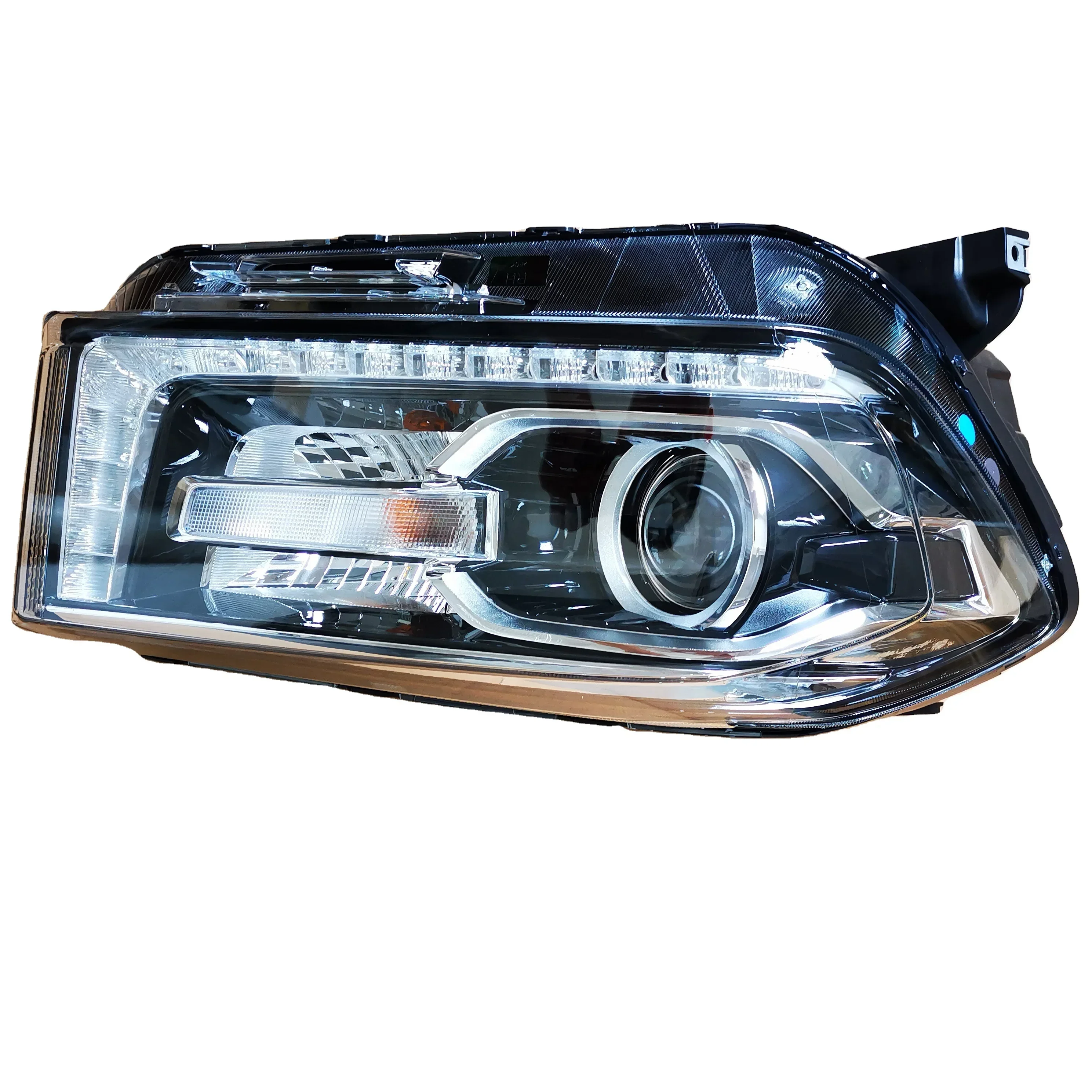 

SAIC MAXUS T60 original headlamp C00054349 c0005450
