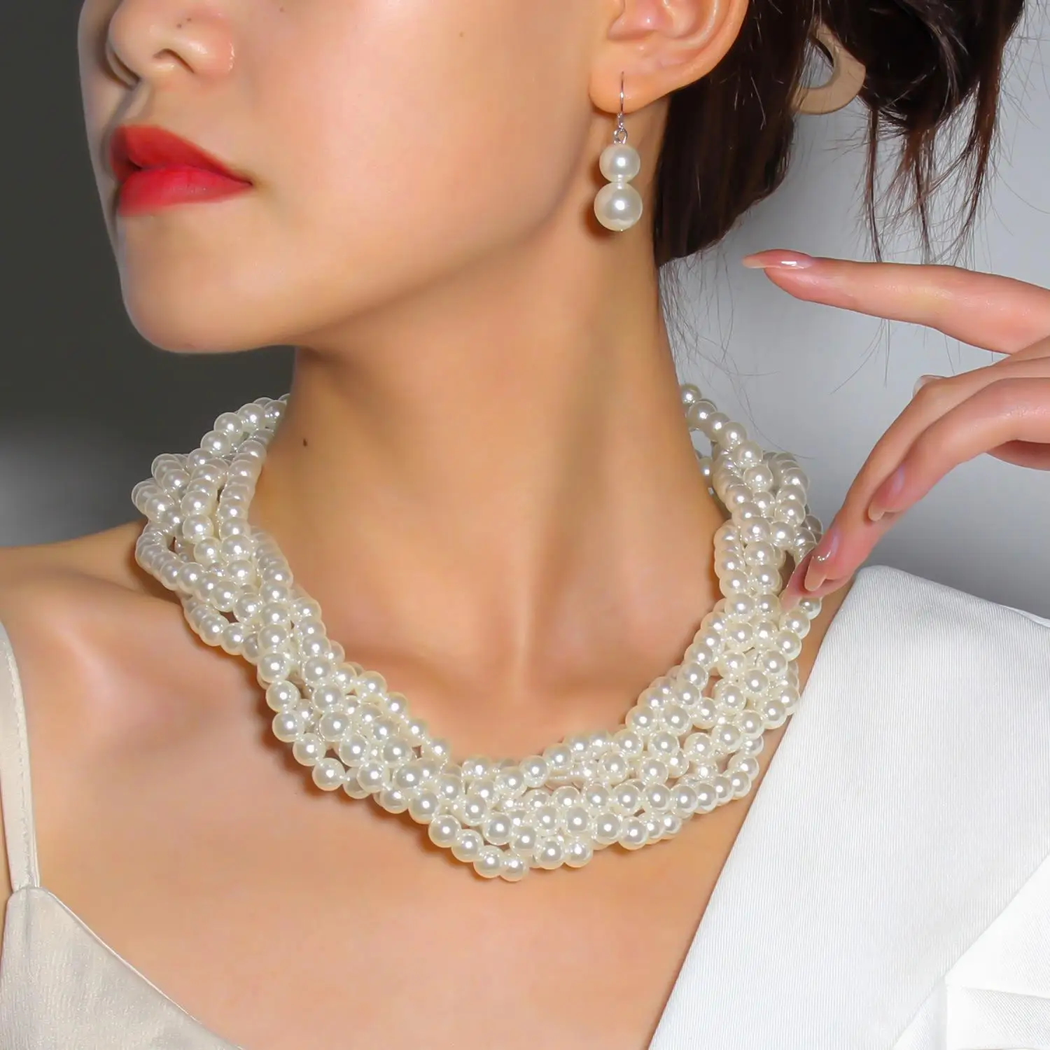 

Faionable Pearl Woven Nelace Jewelry Trendy Accory for Men Autumn Season Origin China Seven-Quarter Sve Length