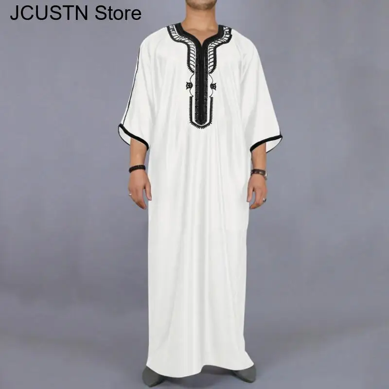 Abito lungo da uomo musulmano in stile marocchino Abito lungo da uomo elegante con ricamo squisito Abito semplice casual Abito pakistano Arabia
