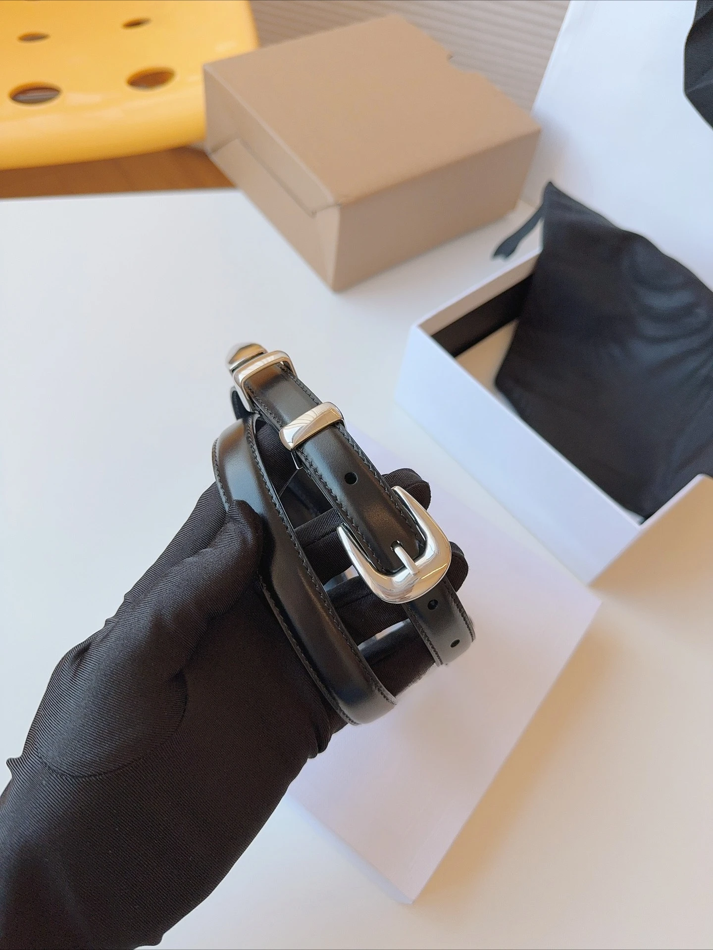 Luxury Slim Leather Belt-100% First Layer Cowhide Simple Buckle Formal Pants and Jeans Must-have High-end Holiday Gift for Women