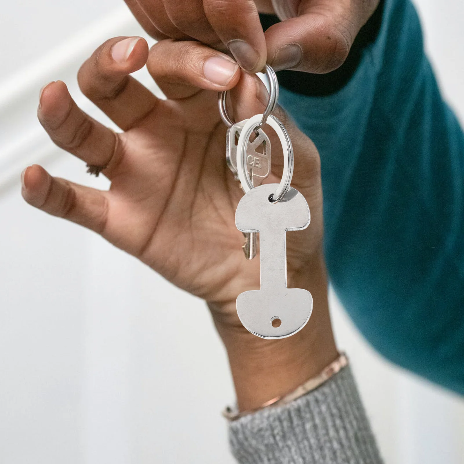 Abridor de carrito de compras, llaveros de ficha, removedor portátil de fichas, llavero con hebilla