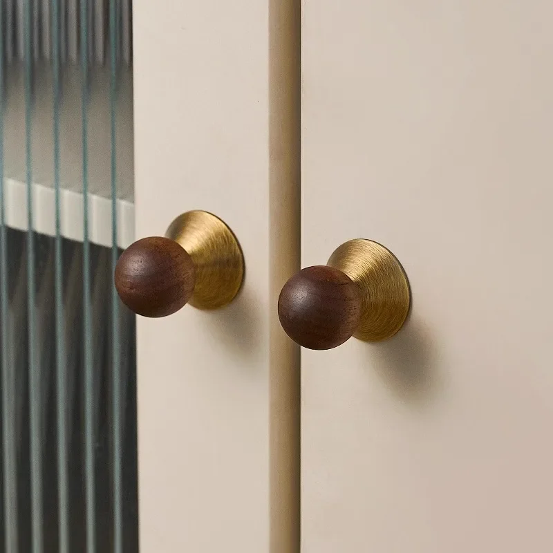 Vintage Door Handles American Style Brass Walnut Furniture Handles and Knobs for Kitchen Home Drawers for Wooden Furniture