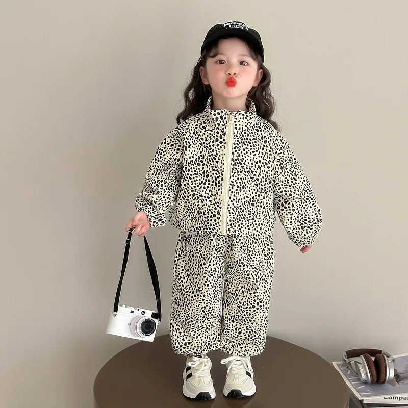 

Girls Suit 2025 Autumn and Winter New Children's Clothing Girls Baby Fashion Leopard Print Sports Two Sets of Casual Simple
