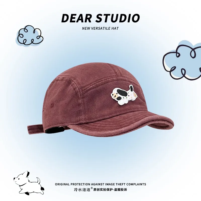 

Japanese Cute Puppy Sticker Short Brim Flat Edge Hip Hop Hat for Men and Women Spring and Autumn Casual Soft Top Baseball Cap