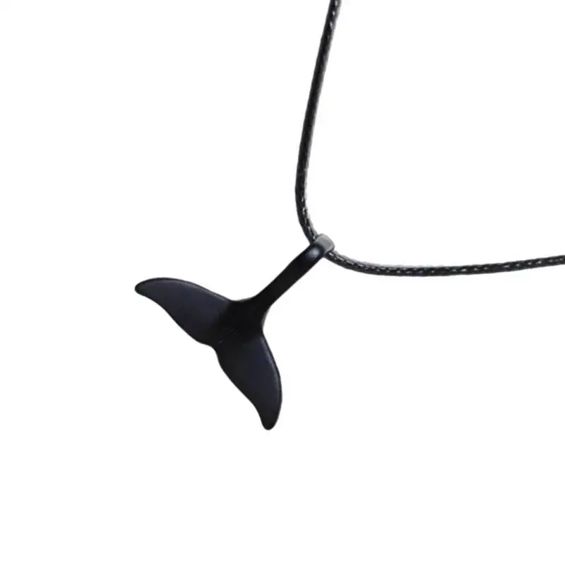 31BB Stylish Ocean Inspired Dolphin Tail Pendant Necklace Metal Clavicle Chain Jewelry Everyday Punk Fashion Gift For Her