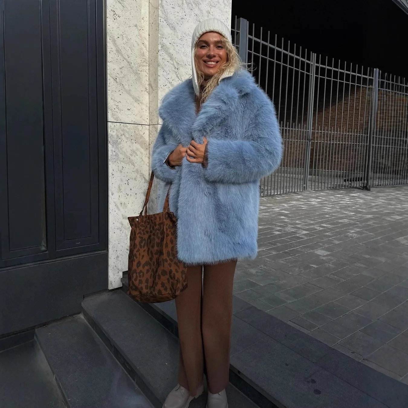 Soft Winter Women's Artificial Fur Jacket Pure Color Lapel Collat Mink Fur Overcoat For Lady Comfortable Stylish Female Fur Coat