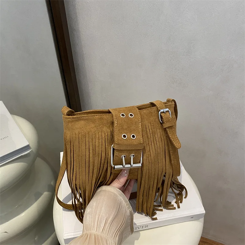 

2025 autumn and winter simple and fashionable small square bag casual shoulder cross-body bag new women handbag