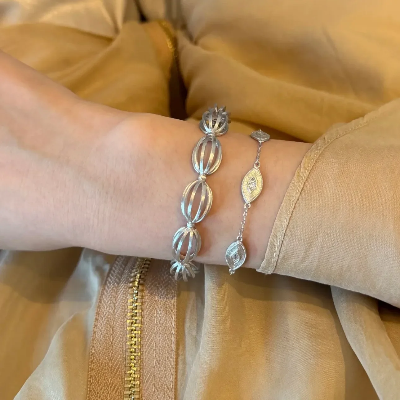 new in Minimally brushed texture drum hammer bracelets for women unique hollow out bracelet adjustable party jewelry gift