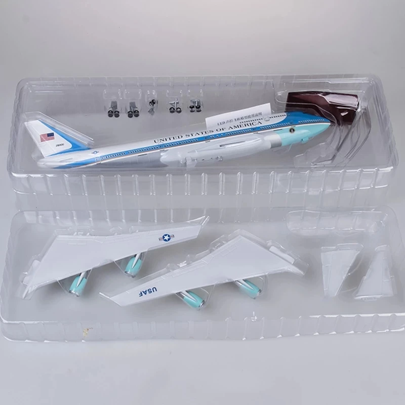 Air Force One B747 vliegtuigmodel schaal 1:150 18,5 inch lengte speelgoedvliegtuigen voor kinderen met LED-verlichting sterk gesimuleerde hars