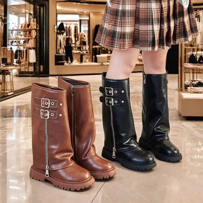 

Детские кожаные сапоги до колена для девочек, зима 2024, новая мода в корейском стиле, нескользящая универсальная обувь принцессы на мягкой подошве
