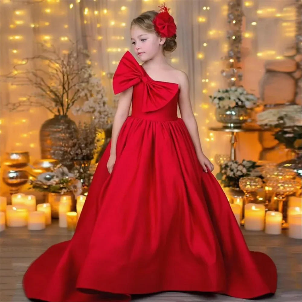 

Customized Little Girl Red Satin Dress Big Bow Flower Girl Wedding Dress One Shoulder First Communion for Birthday Party Prom