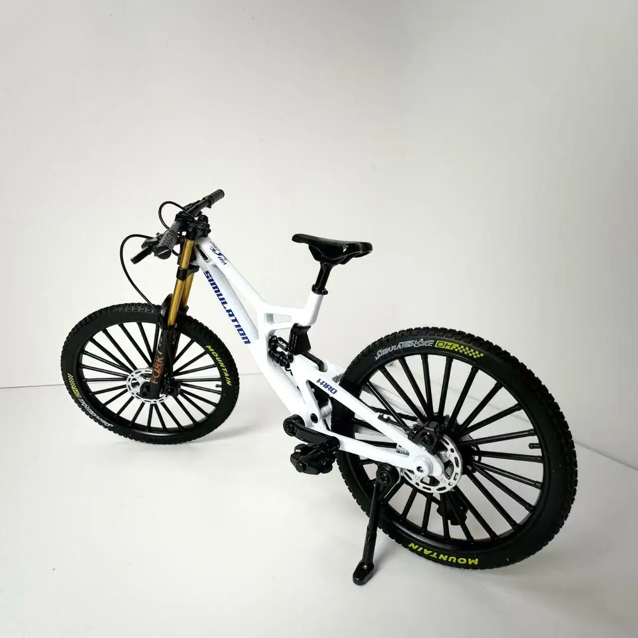 1:8 Model Alloy Bicycle Diecast Finger Mountain Metal Body Toy Bikes Simulation Collection Gifts Toys