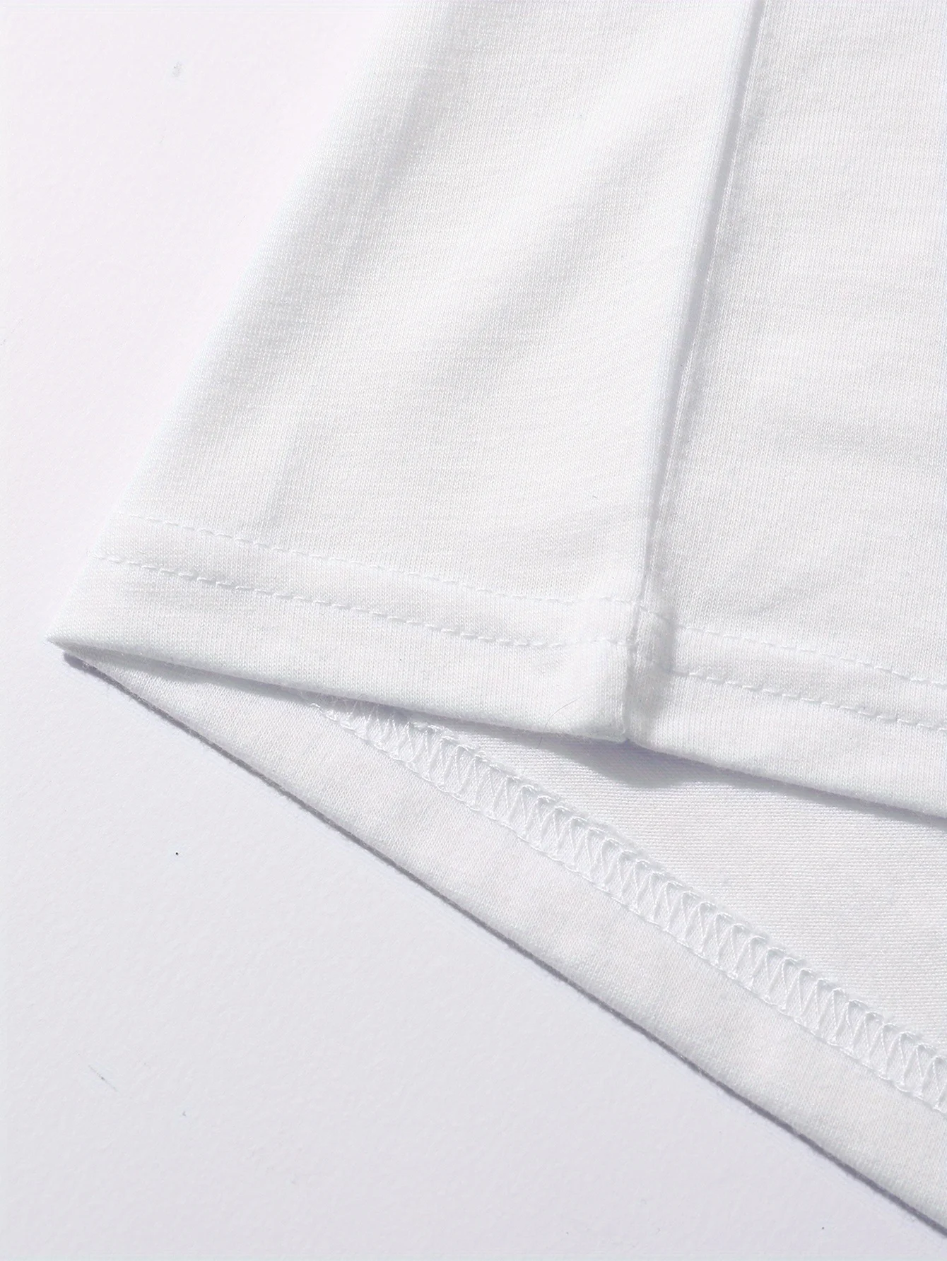 T-Shirt à manches courtes grande taille pour femmes avec imprimé «Enjoy The Little Things » - Noir avec lettrage cursif blanc T-shirts pour dames